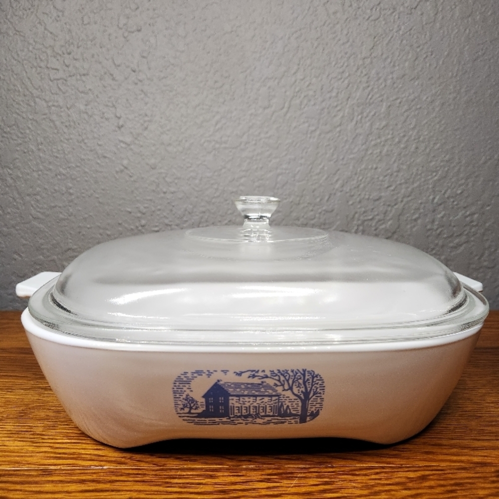 CorningWare Blue Colonial House Amana Browning Skillet